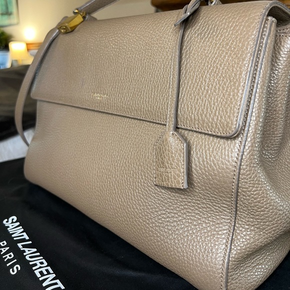 Saint Laurent tan bag like new - Picture 4 of 13